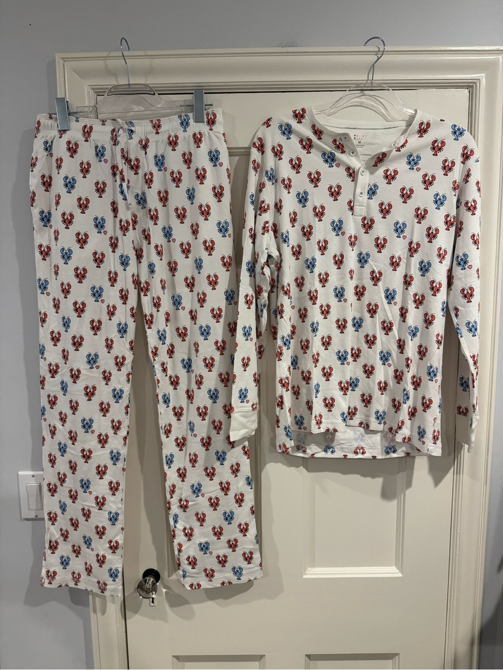 Roller Rabbit Men’s White Pajama Set with Red and Blue Lobster Print